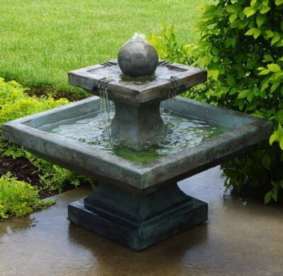 Equinox Fountain with Plume Light